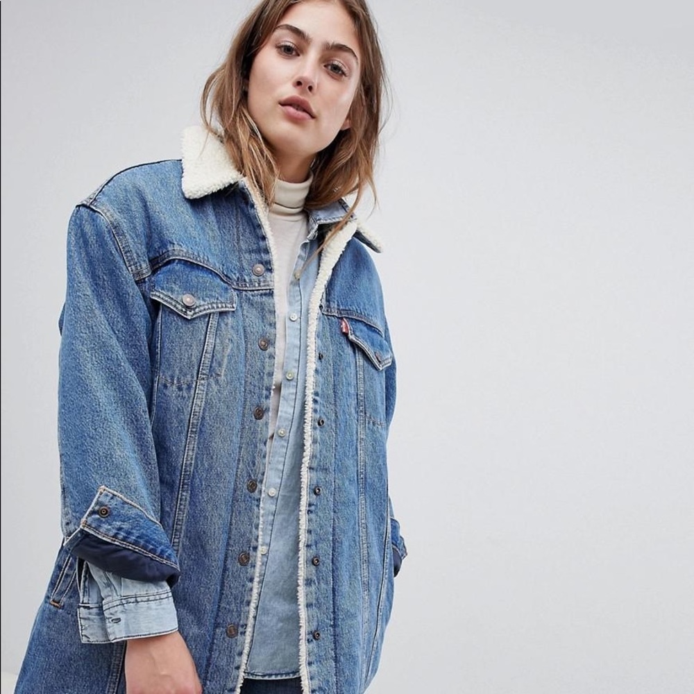 Long sherpa Levis jacket